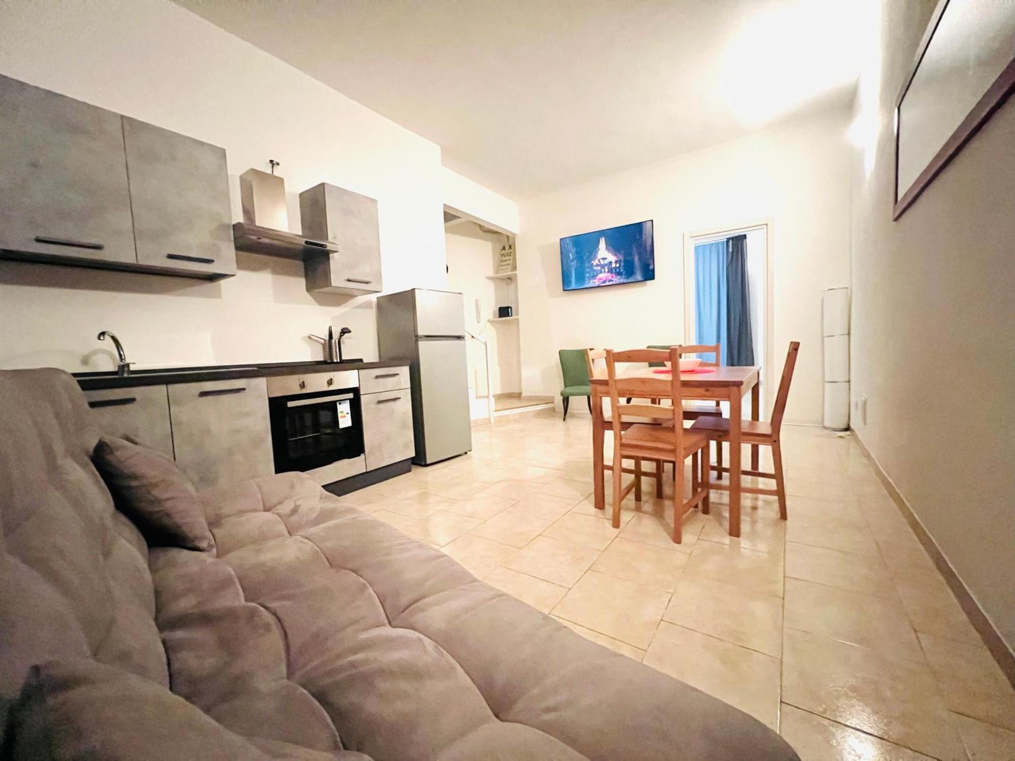 For 6 Peaple Close To The Red Metro Apartamento *