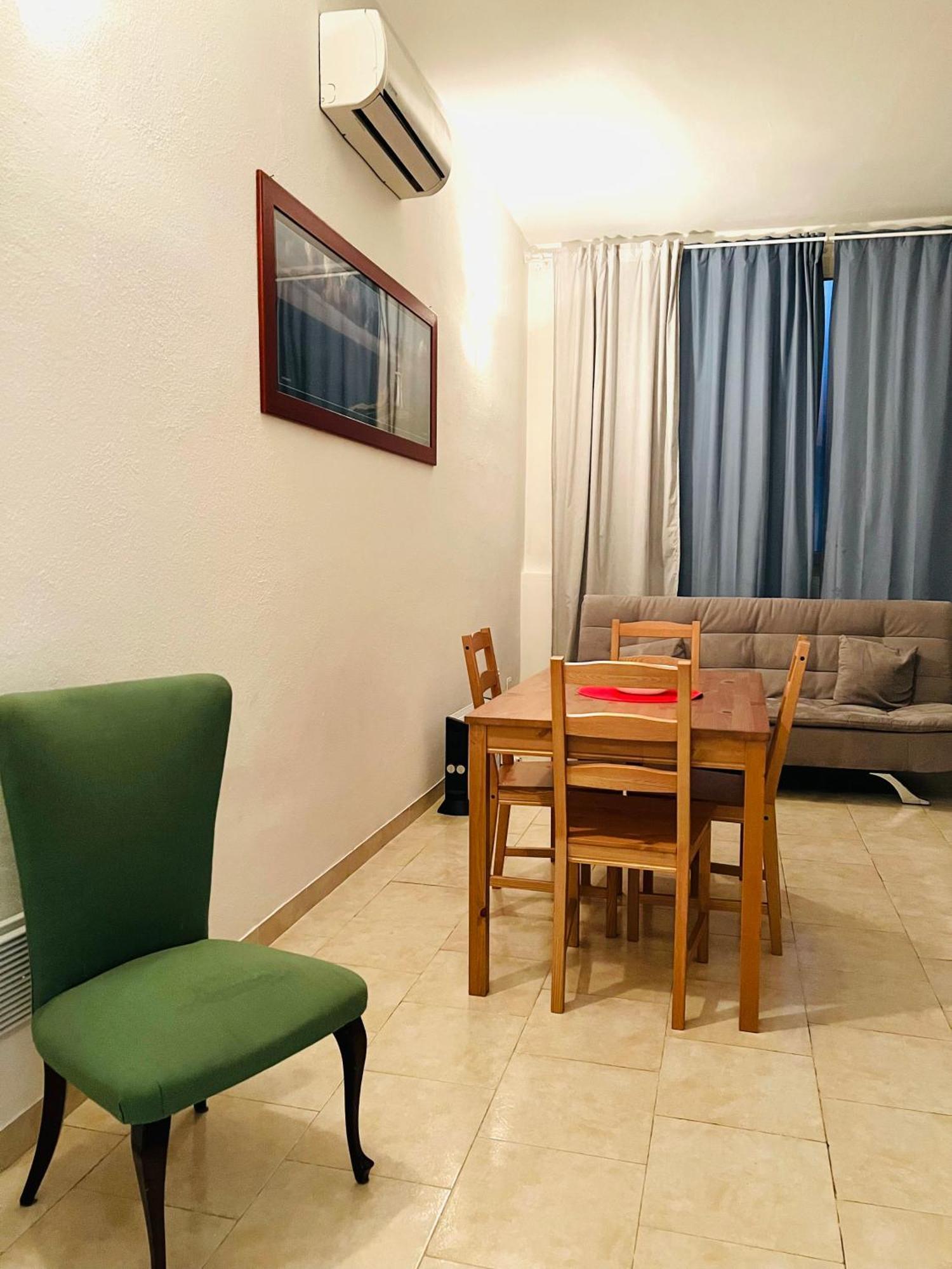 Apartamento For 6 Peaple Close To The Red Metro Milán